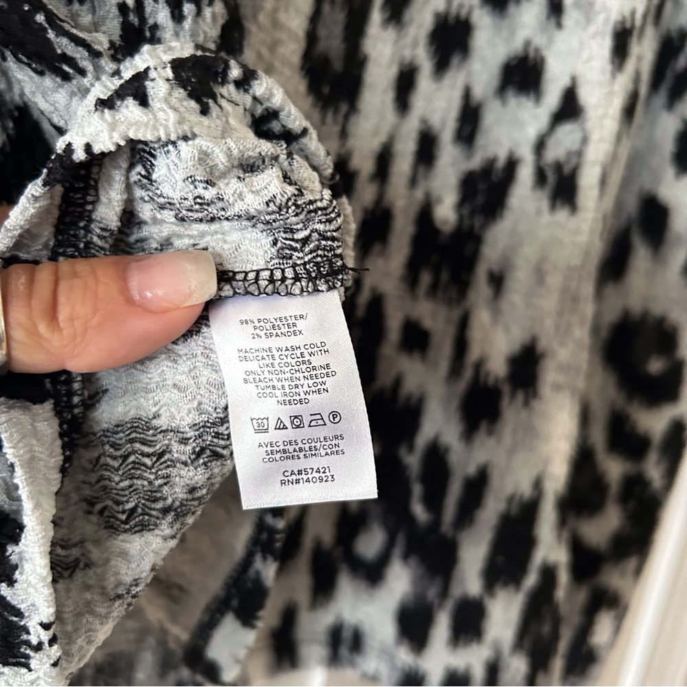 LOFT Animal Print Puff Sleeve Top - Picture 6 of 7